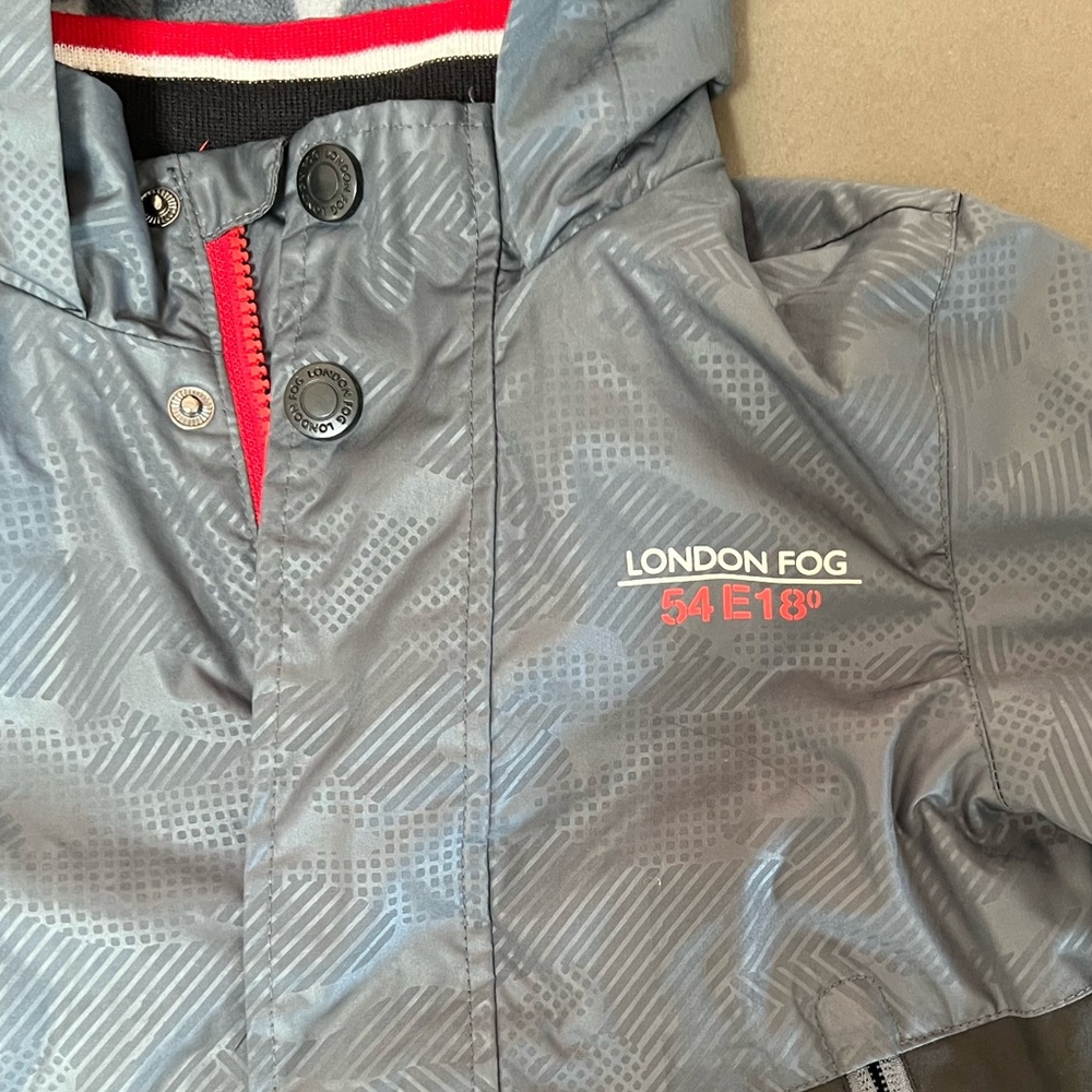 London Fog Coat - Picture 7 of 9